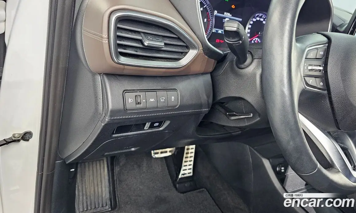 Hyundai Santa Fe 2023 2.2 автомат (гидро), фото 23