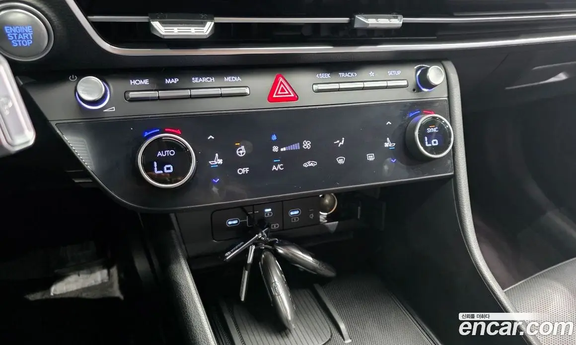 Hyundai Sonata 2024 2.0 автомат (гидро), фото 30