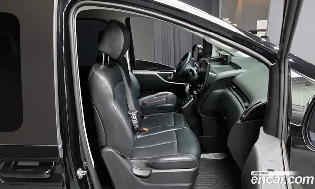 Hyundai Staria 2022 2.2 автомат (гидро), миниатюра 12