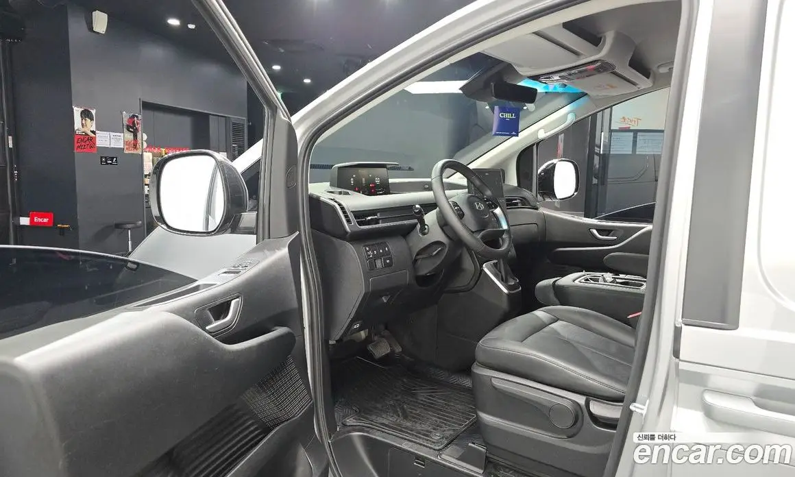Hyundai Staria 2025 2.2 автомат (гидро), фото 13