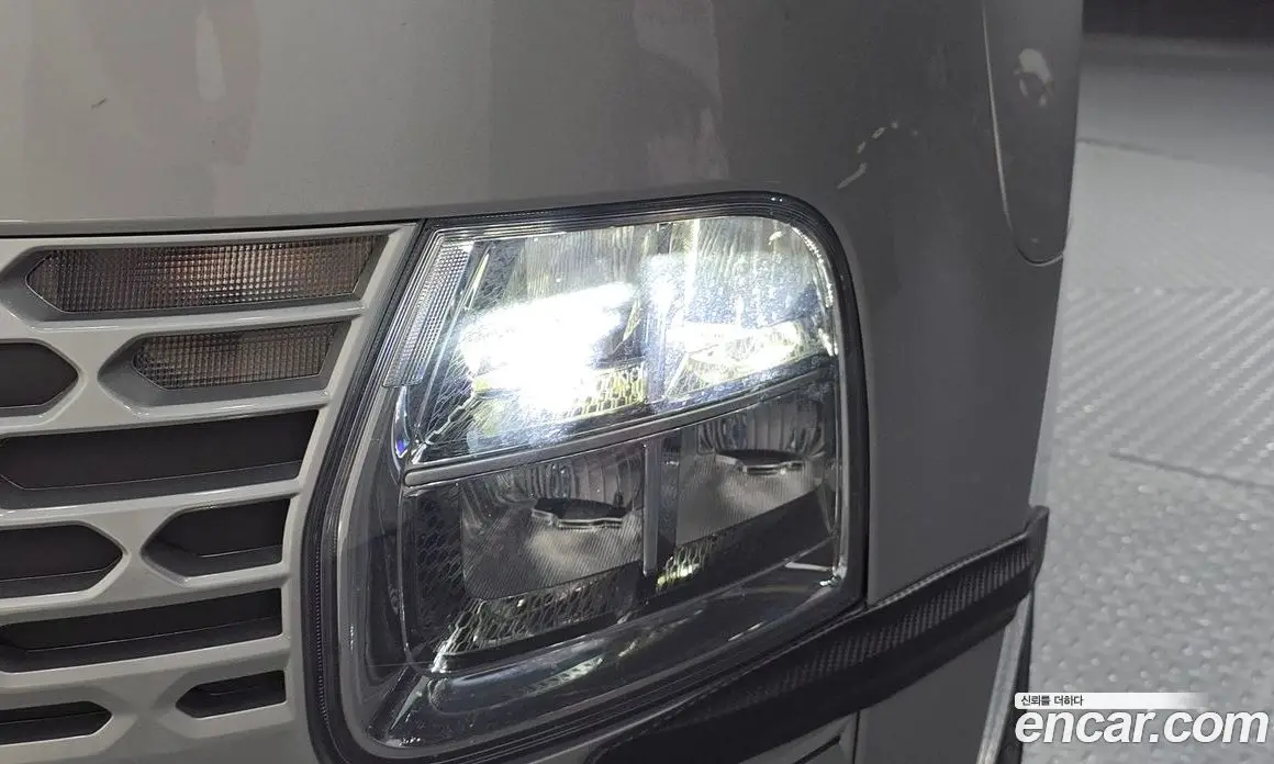 Hyundai Staria 2025 2.2 автомат (гидро), фото 8
