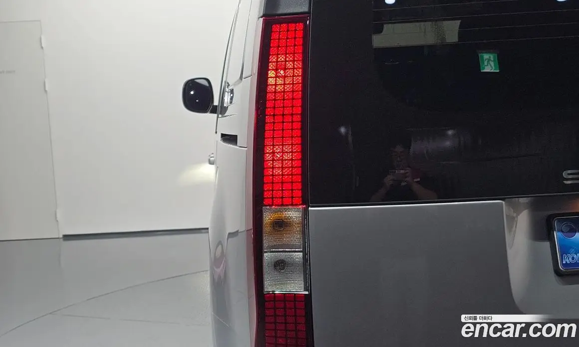 Hyundai Staria 2025 2.2 автомат (гидро), фото 9