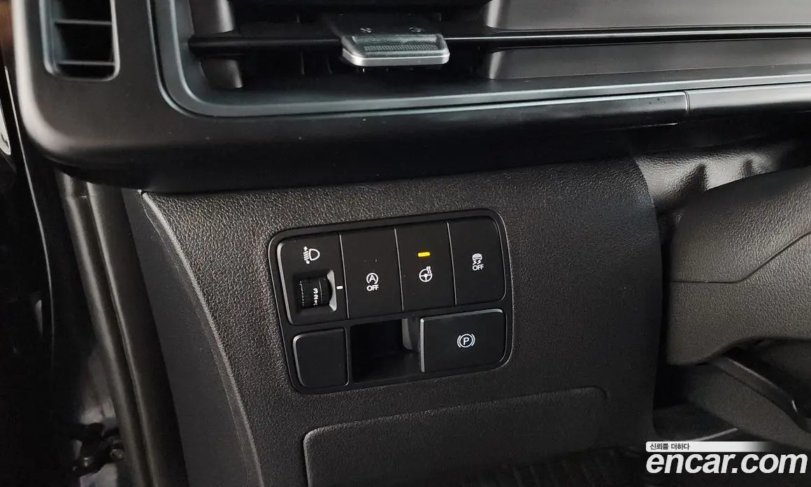 Hyundai Staria 2025 2.2 автомат (гидро), фото 17