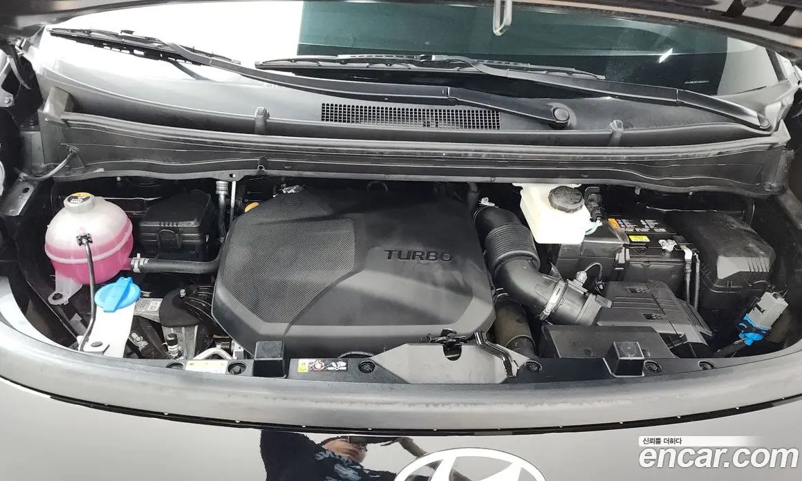 Hyundai Staria 2025 2.2 автомат (гидро), фото 6