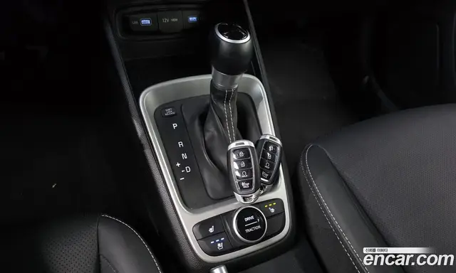 Hyundai Venue 2022 1.6 автомат (гидро), миниатюра 12