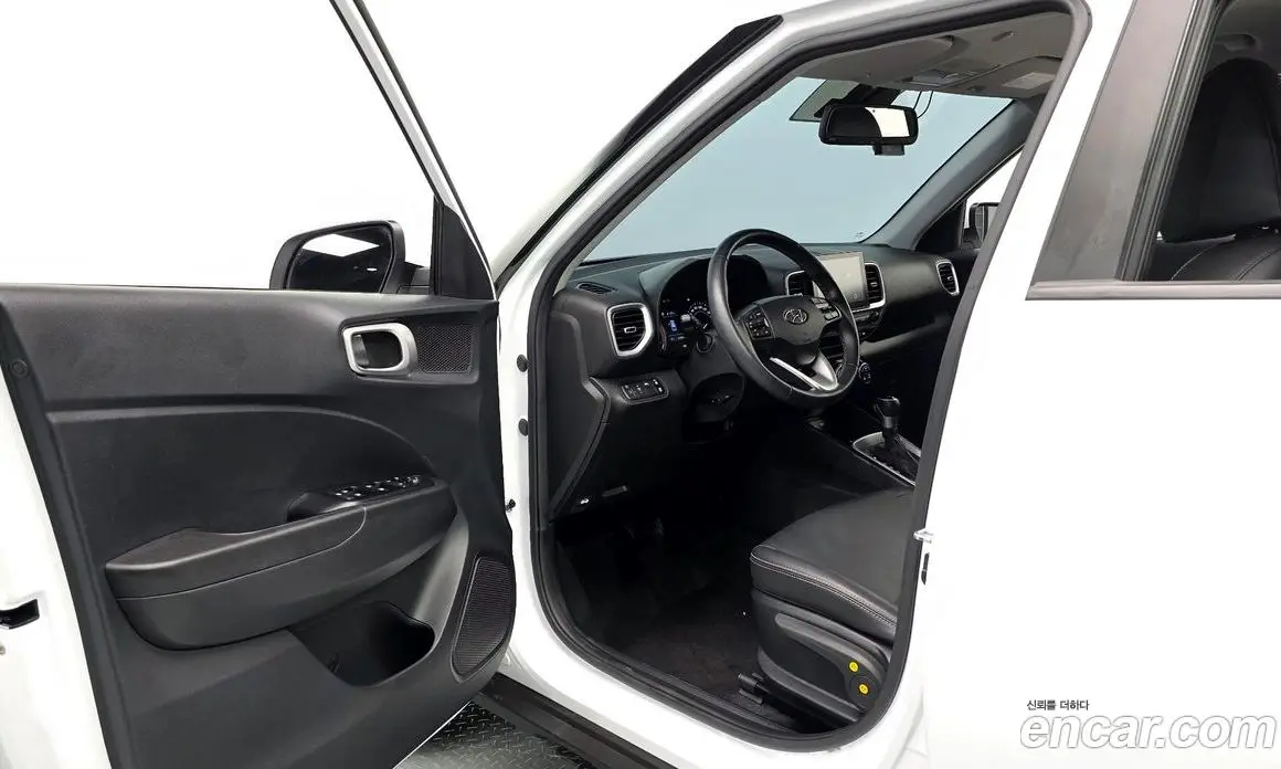 Hyundai Venue 2022 1.6 автомат (гидро), фото 18