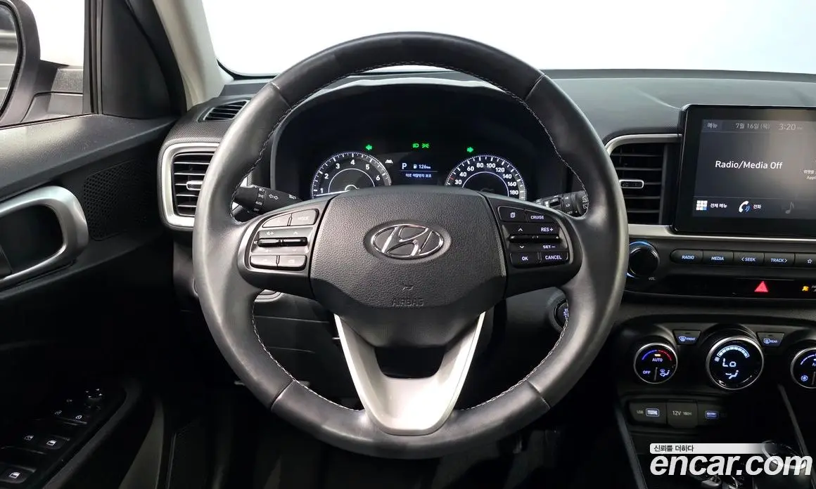 Hyundai Venue 2022 1.6 автомат (гидро), фото 22