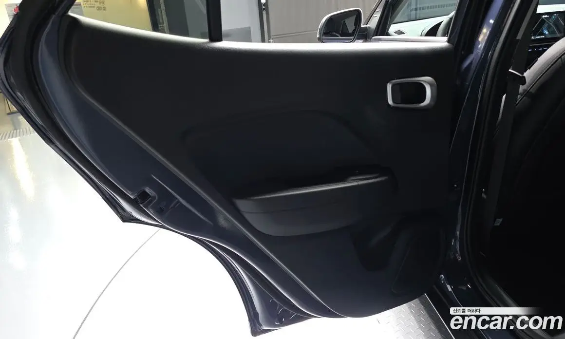 Hyundai Venue 2025 1.6 автомат (гидро), фото 15