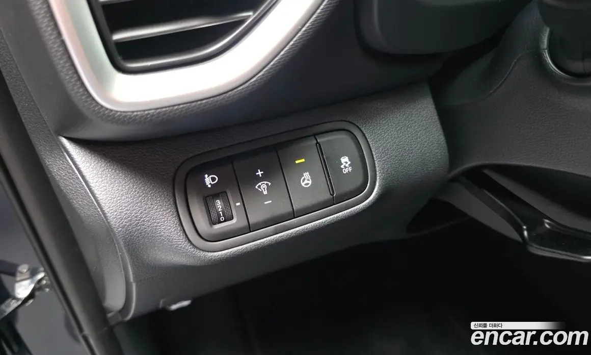 Hyundai Venue 2025 1.6 автомат (гидро), фото 23