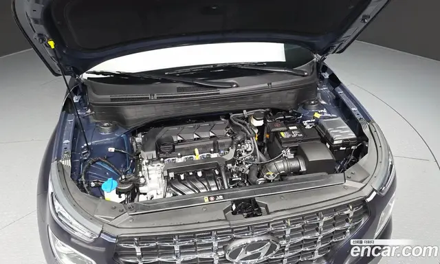 Hyundai Venue 2025 1.6 автомат (гидро), миниатюра 6