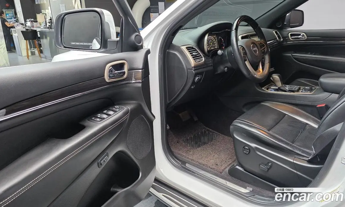Jeep Cherokee 2017 3.0 автомат (гидро), фото 13