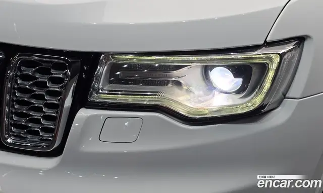 Jeep Cherokee 2017 3.0 автомат (гидро), миниатюра 8