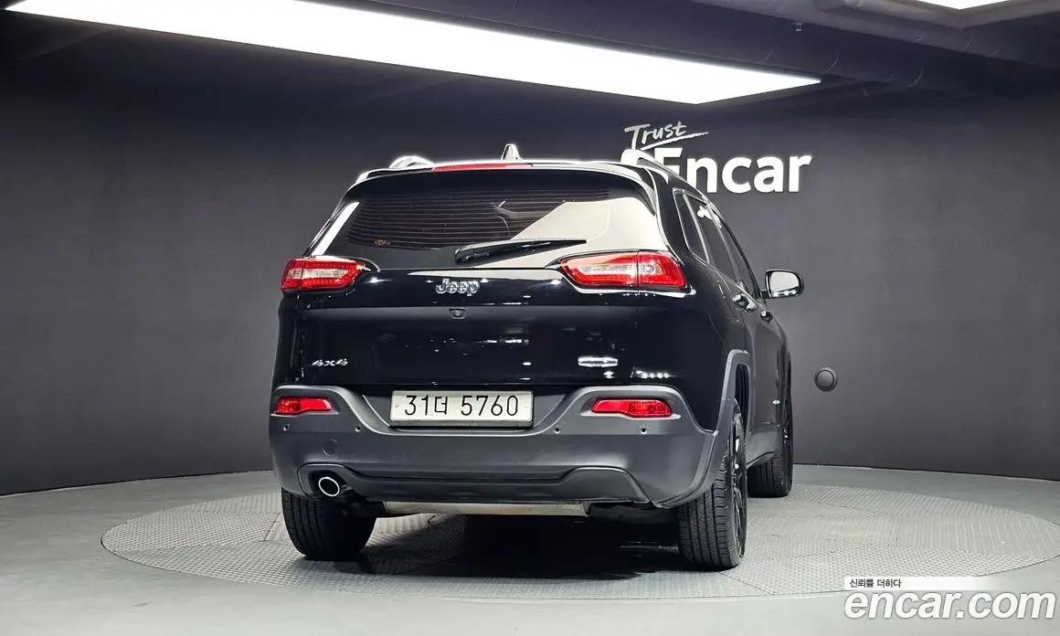 Jeep Cherokee 2017 2.4 автомат (гидро), фото 4