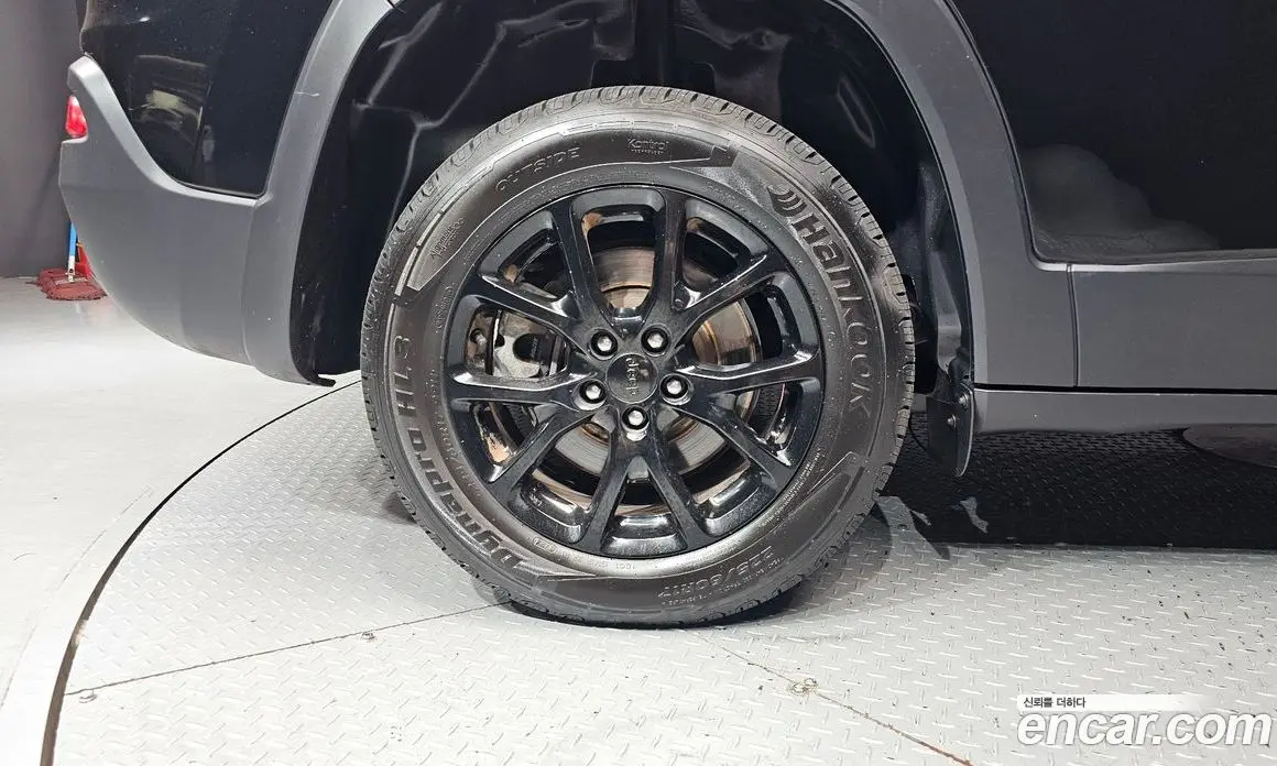 Jeep Cherokee 2017 2.4 автомат (гидро), фото 5