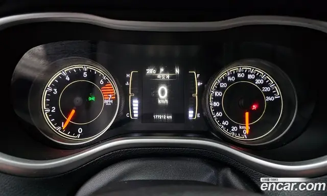 Jeep Cherokee 2017 2.4 автомат (гидро), миниатюра 8