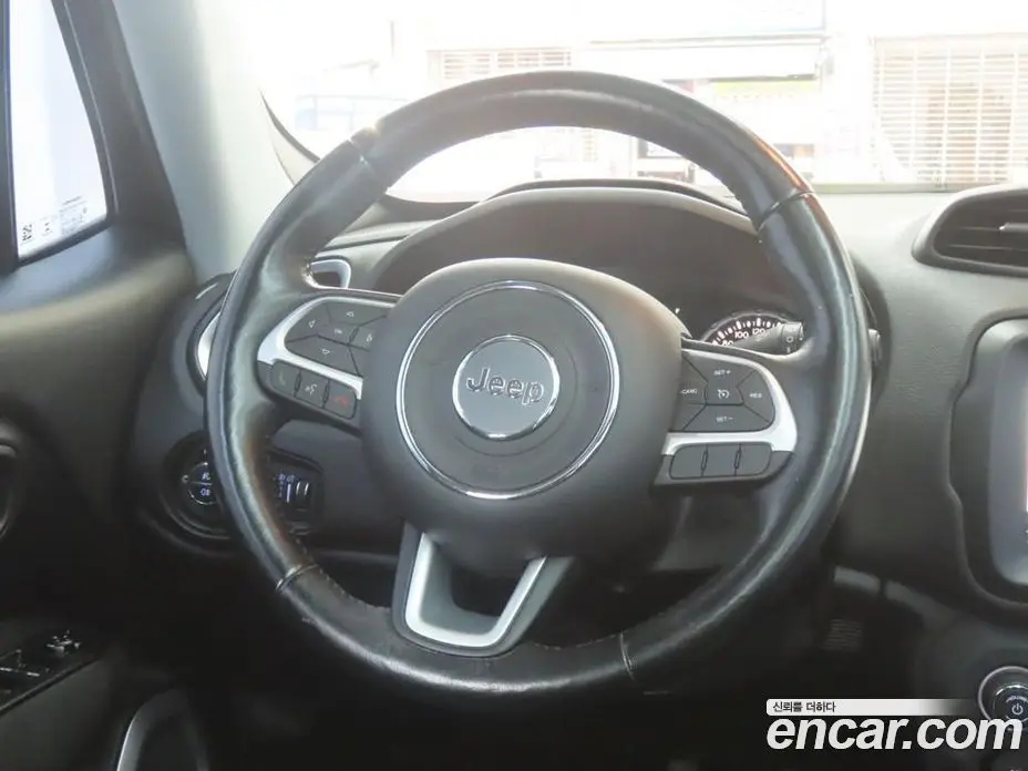 Jeep Renegade 2018 2.4 автомат (гидро), фото 17