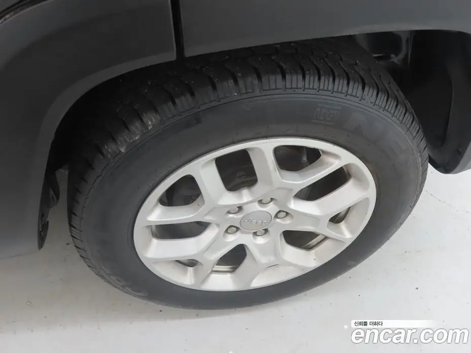 Jeep Renegade 2018 2.4 автомат (гидро), фото 19