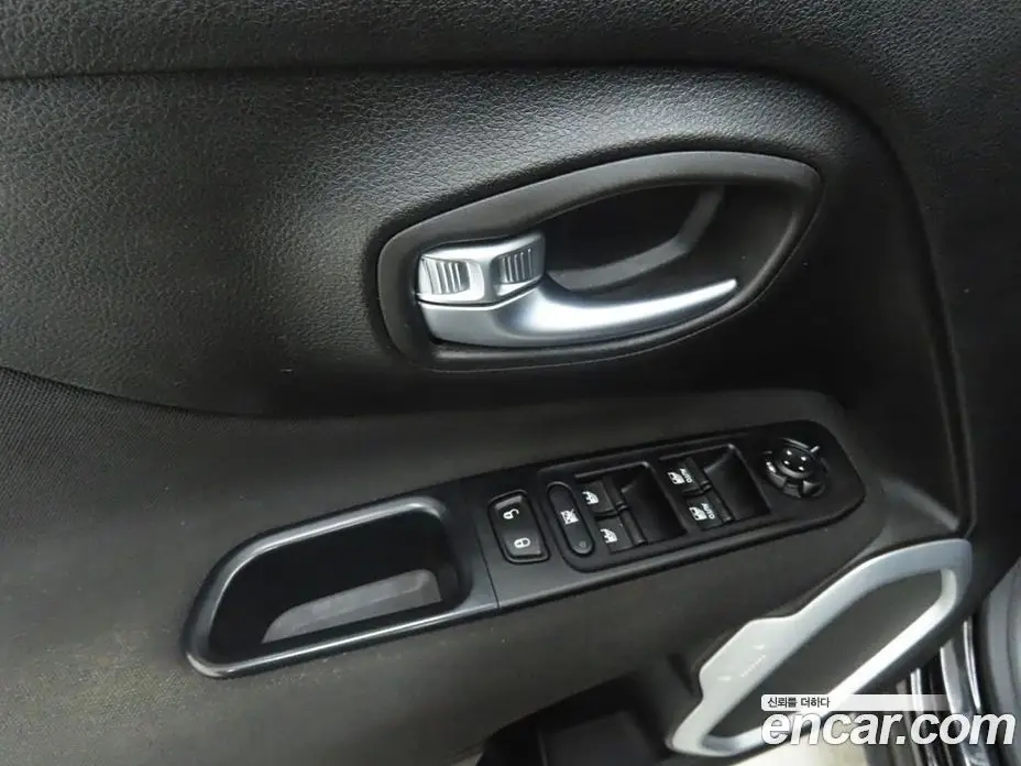 Jeep Renegade 2018 2.4 автомат (гидро), фото 9
