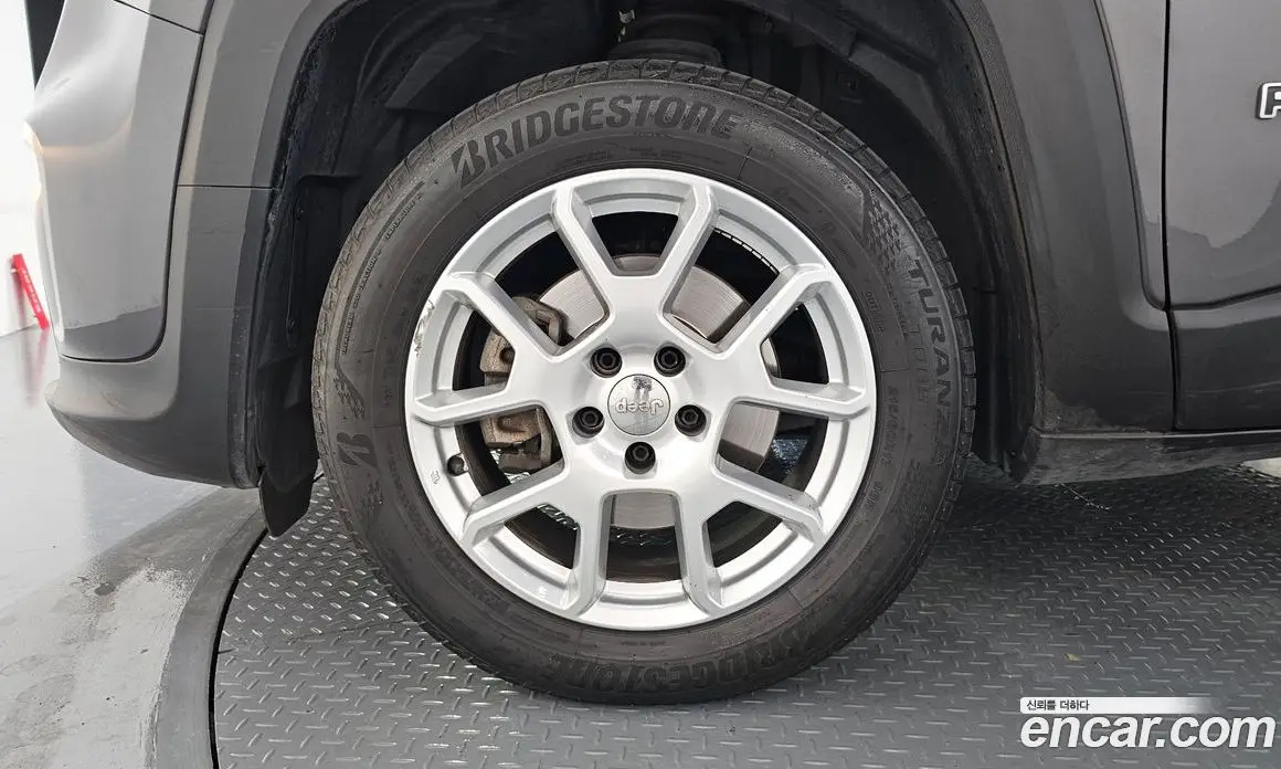 Jeep Renegade 2021 2.4 автомат (гидро), фото 5
