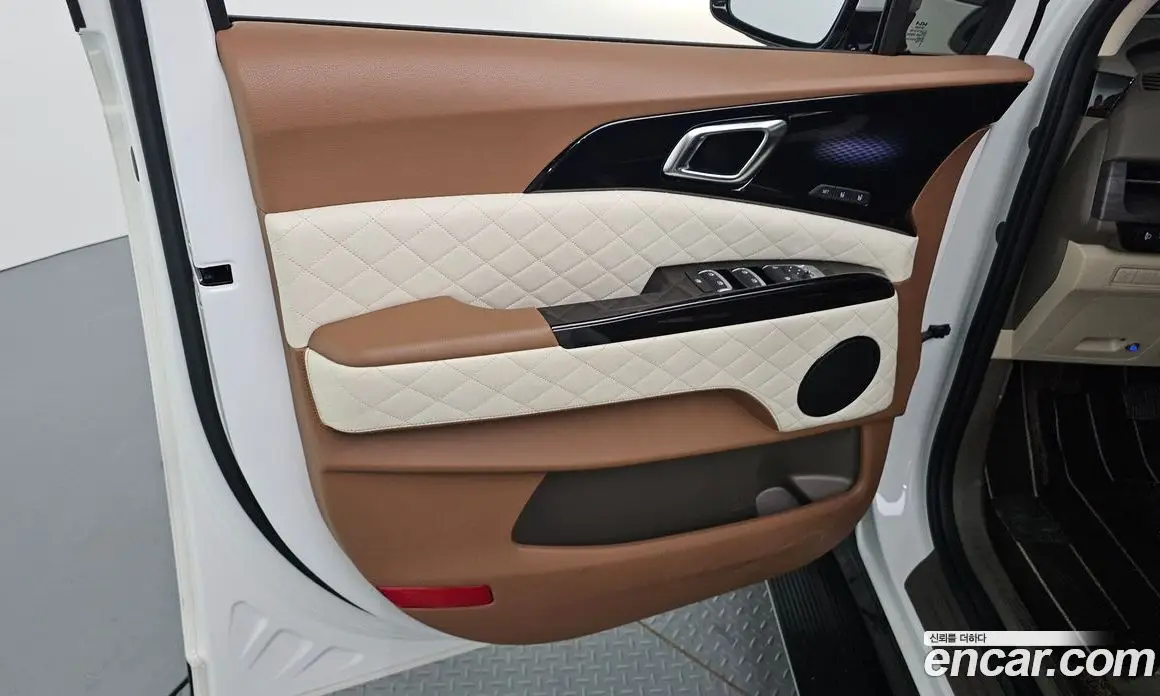 Kia Carnival 2023 3.5 автомат (гидро), фото 14