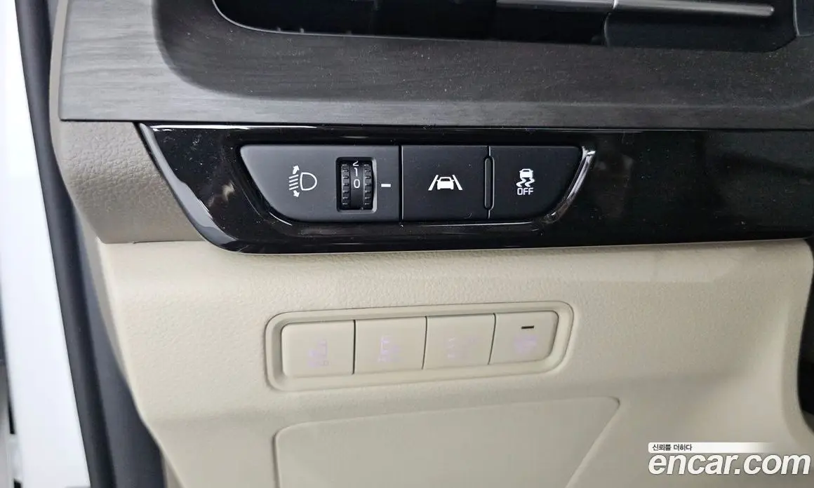 Kia Carnival 2023 3.5 автомат (гидро), фото 32