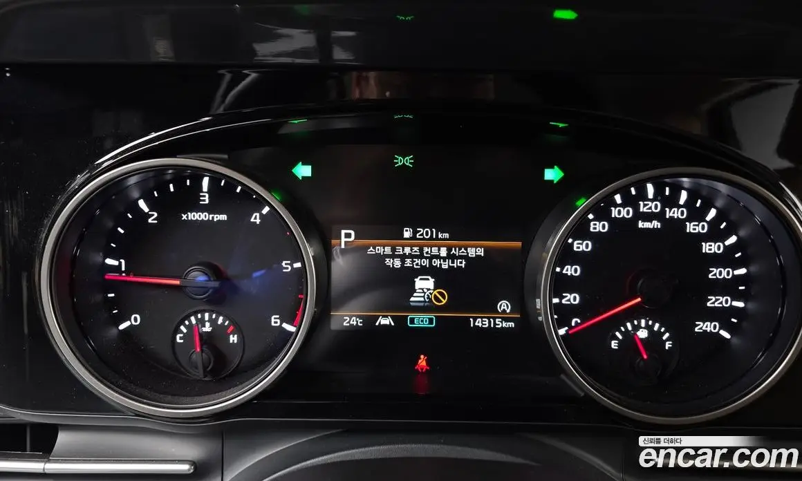 Kia Carnival 2023 2.2 автомат (гидро), фото 11