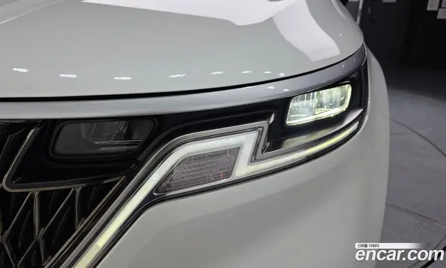 Kia Carnival 2023 2.2 автомат (гидро), миниатюра 8