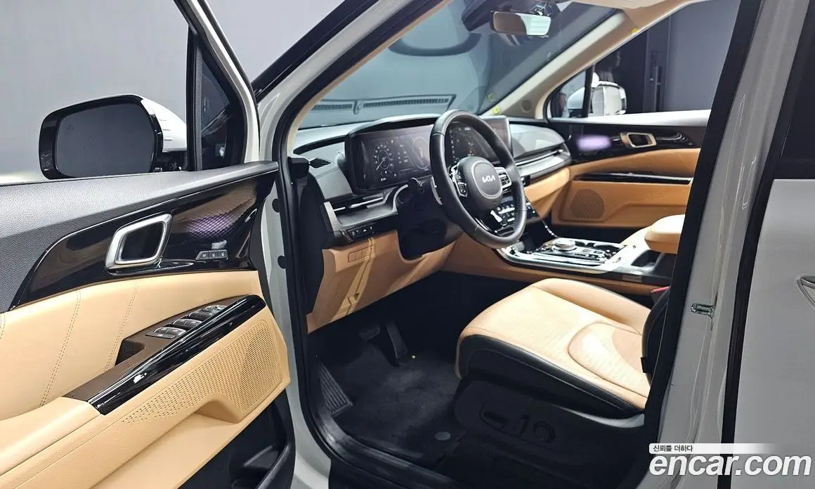Kia Carnival 2023 2.2 автомат (гидро), фото 12