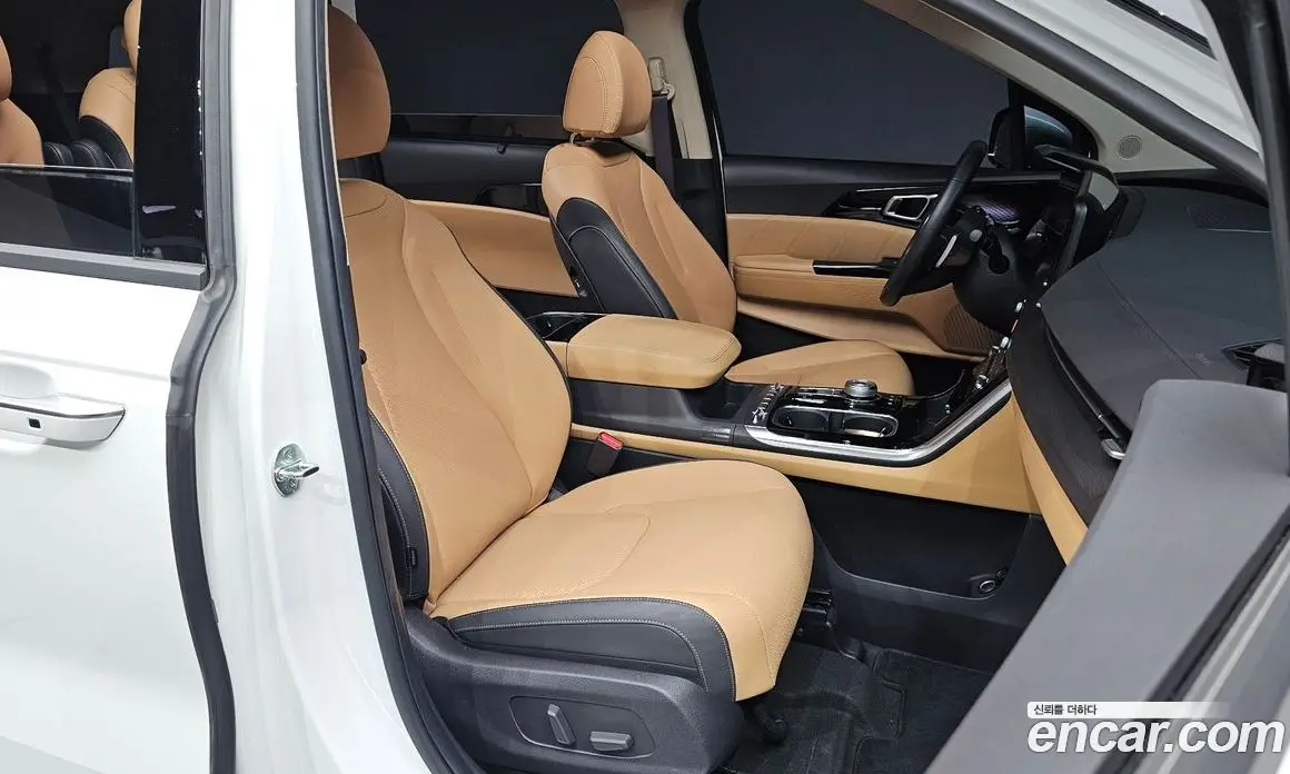 Kia Carnival 2023 2.2 автомат (гидро), фото 17