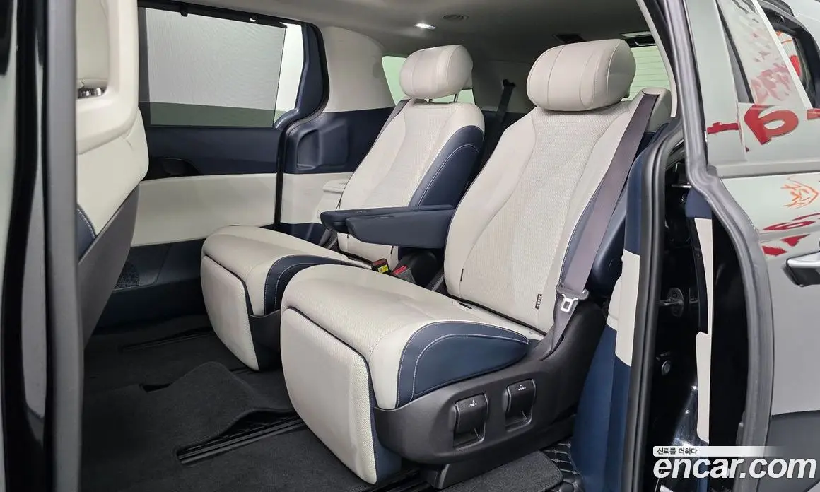 Kia Carnival 2024 1.6 автомат (гидро), фото 17