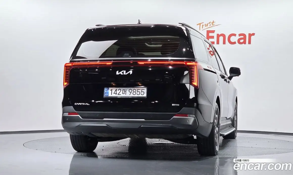 Kia Carnival 2024 1.6 автомат (гидро), фото 3