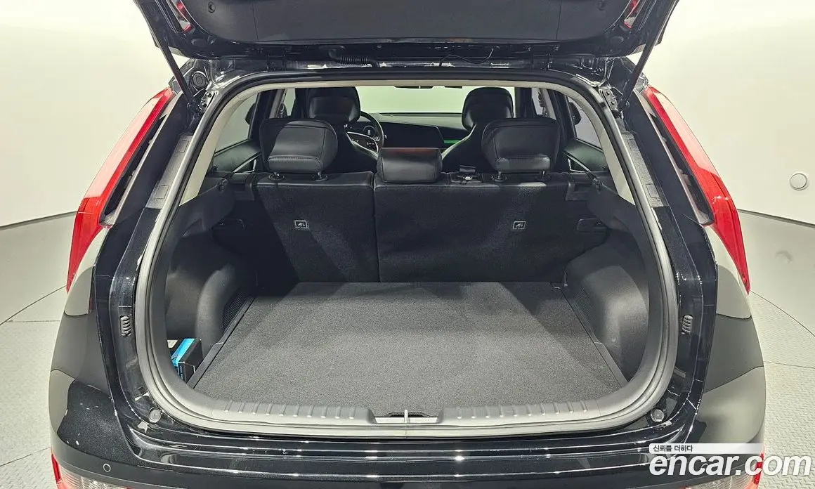 Kia Niro 2022 0.2 автомат (гидро), фото 22