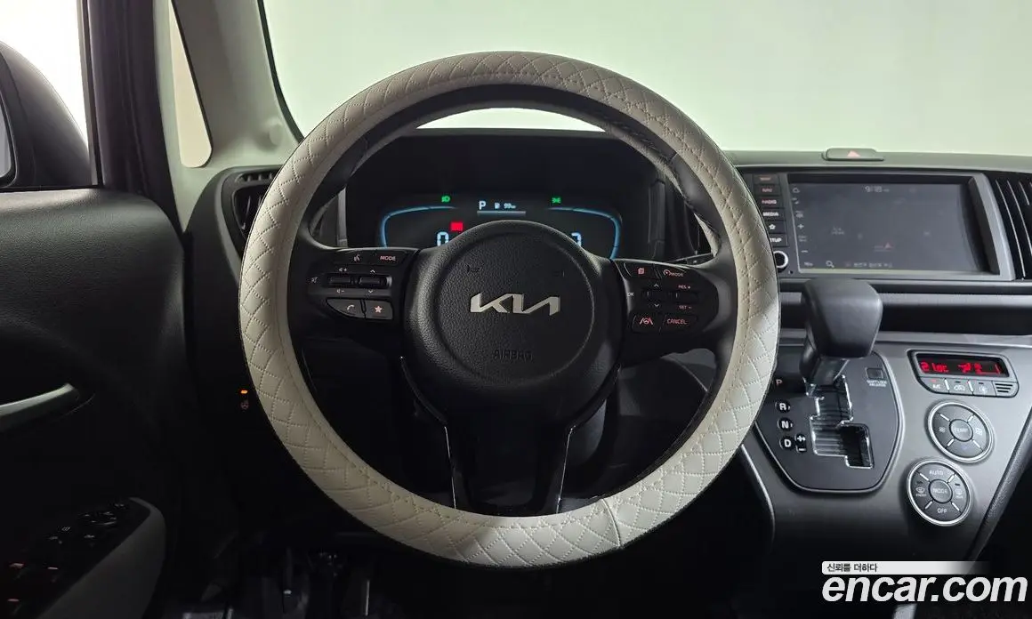 Kia Ray 2024 1.0 автомат (гидро), фото 20