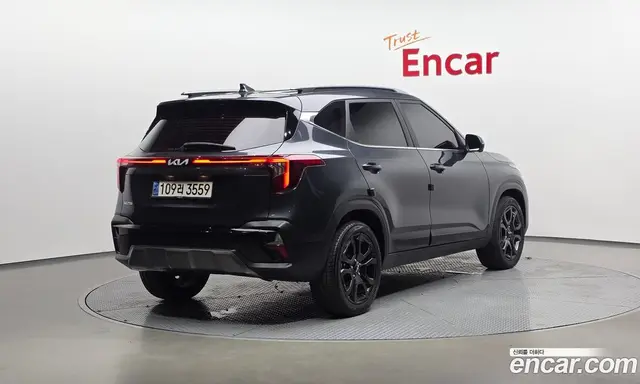 Kia Seltos 2023 1.6 автомат (гидро), миниатюра 2