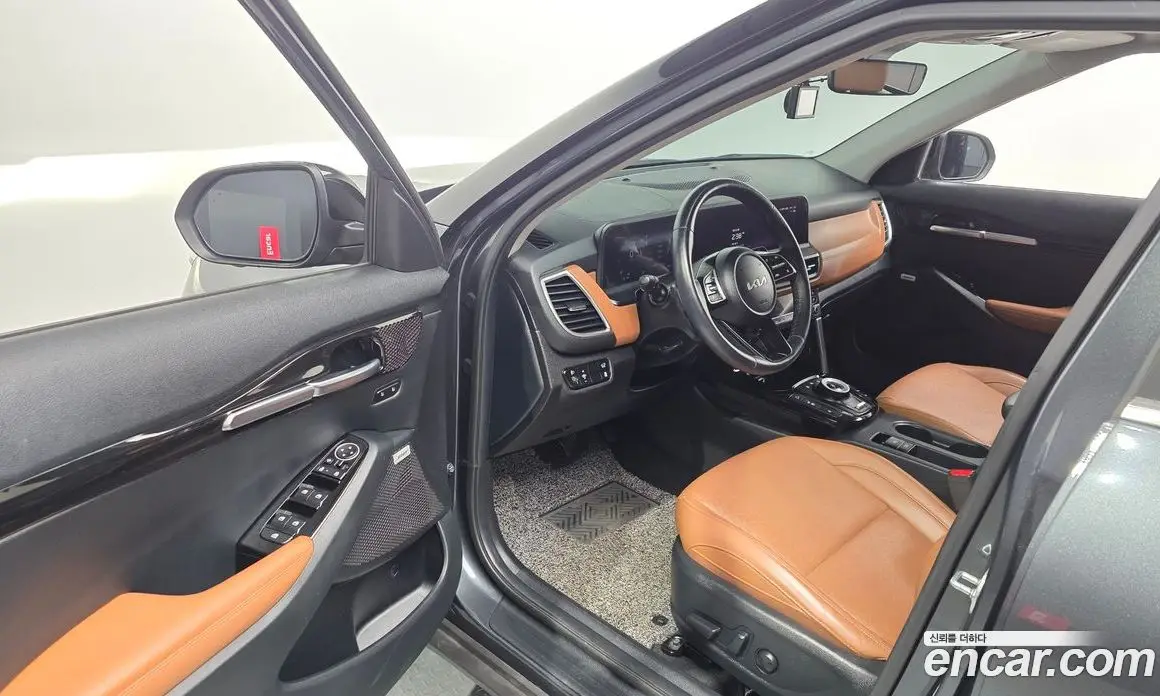 Kia Seltos 2023 1.6 автомат (гидро), фото 13