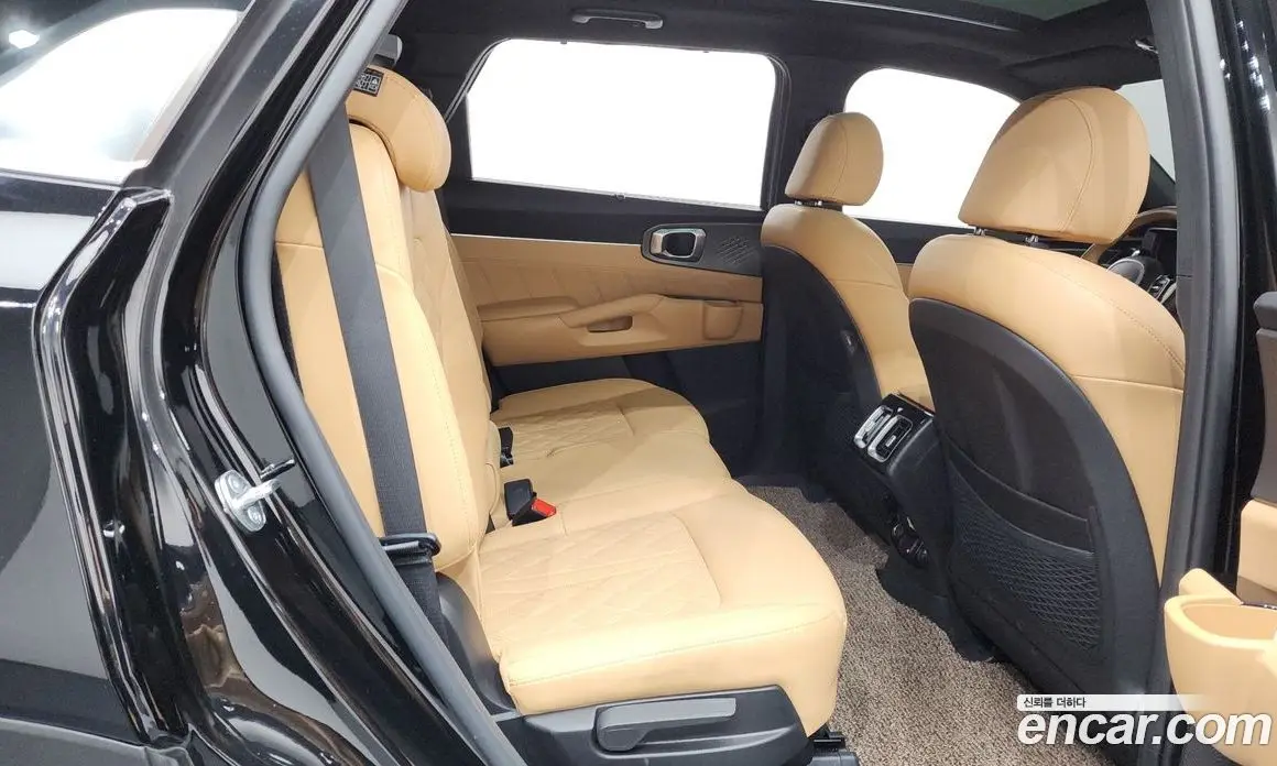 Kia Sorento 2023 1.6 автомат (гидро), фото 11