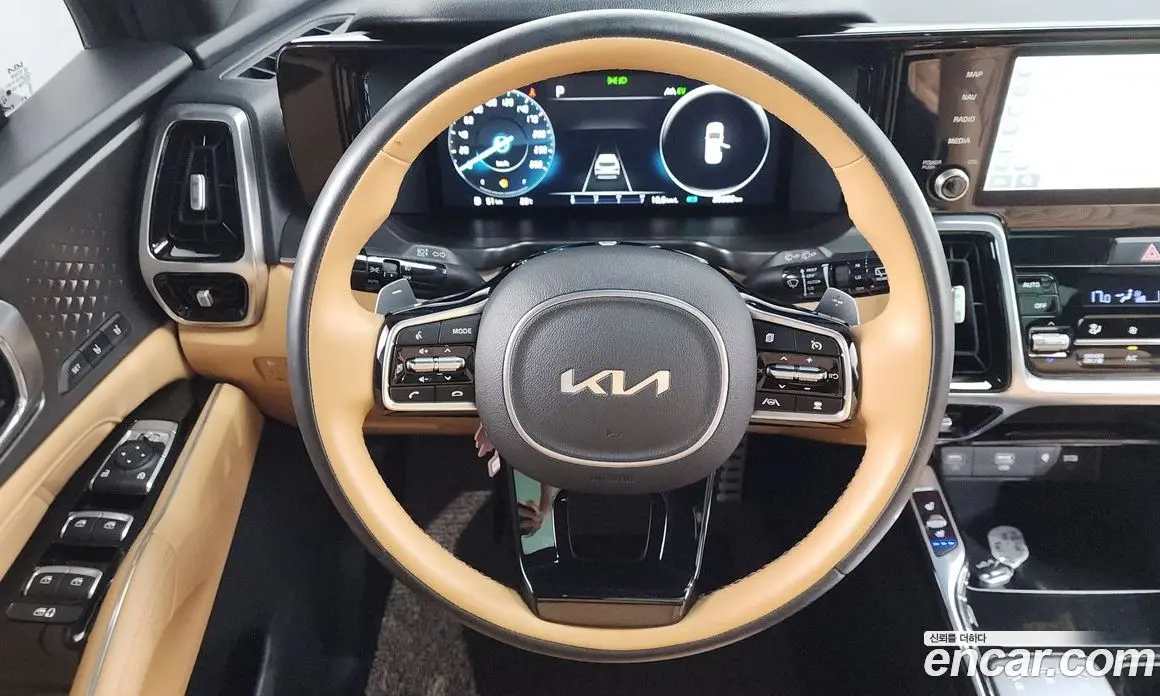 Kia Sorento 2023 1.6 автомат (гидро), фото 13