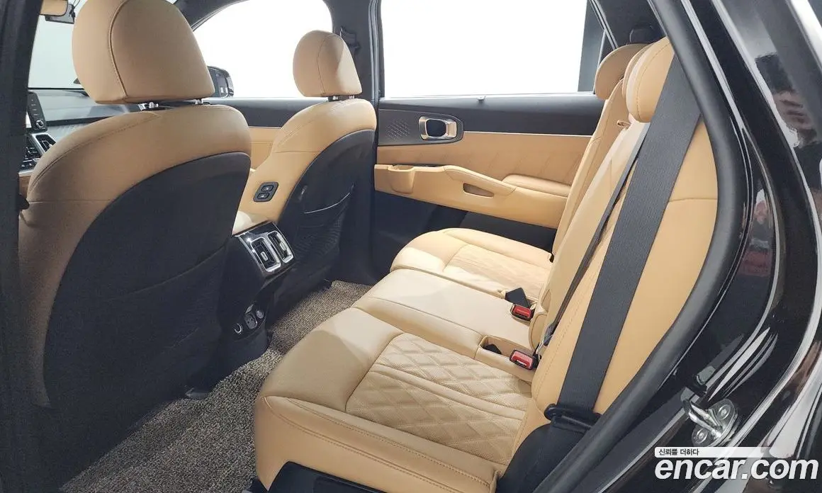 Kia Sorento 2023 1.6 автомат (гидро), фото 20