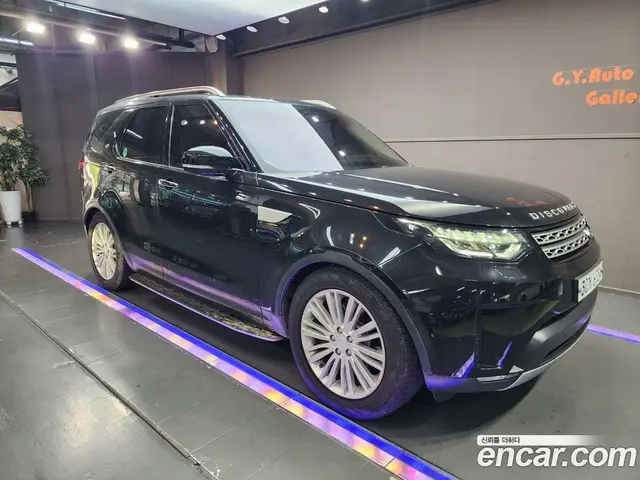 Land Rover Discovery 2017 3.0 автомат (гидро), миниатюра 1