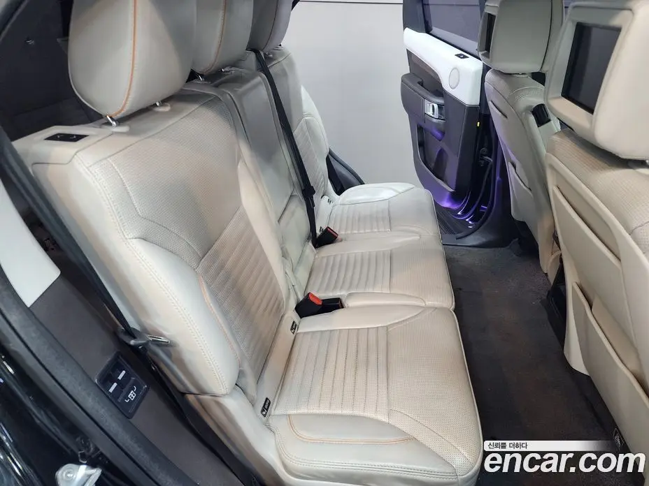 Land Rover Discovery 2017 3.0 автомат (гидро), фото 13