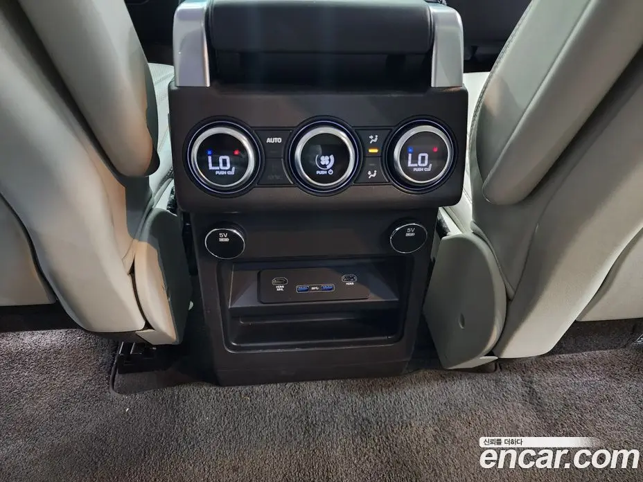 Land Rover Discovery 2017 3.0 автомат (гидро), фото 17