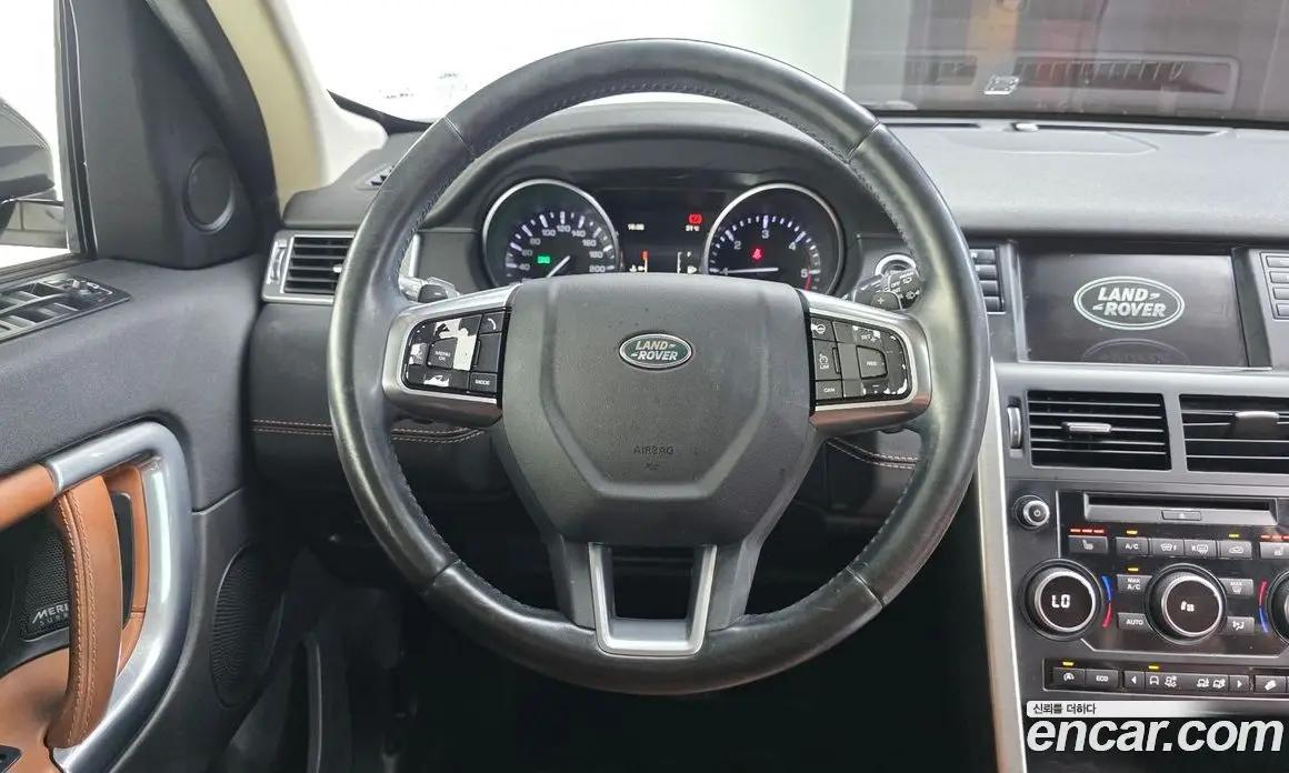 Land Rover Discovery Sport 2015 2.0 автомат (гидро), фото 13