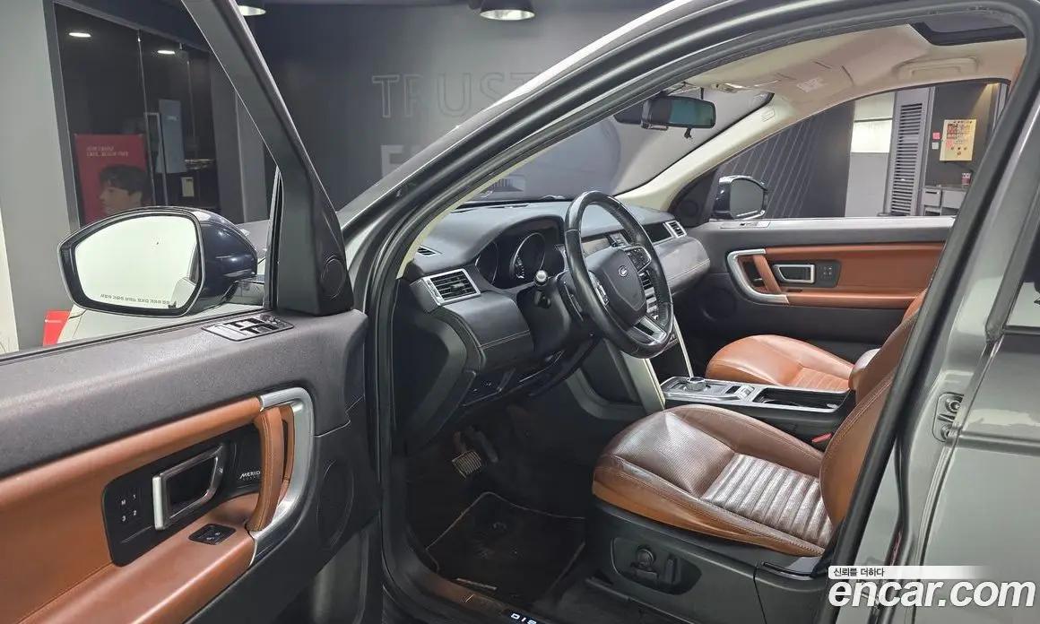 Land Rover Discovery Sport 2015 2.0 автомат (гидро), фото 10