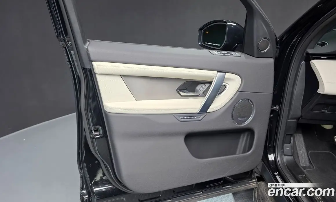 Land Rover Discovery Sport 2025 2.0 автомат (гидро), фото 13