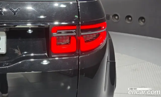 Land Rover Discovery Sport 2025 2.0 автомат (гидро), миниатюра 8