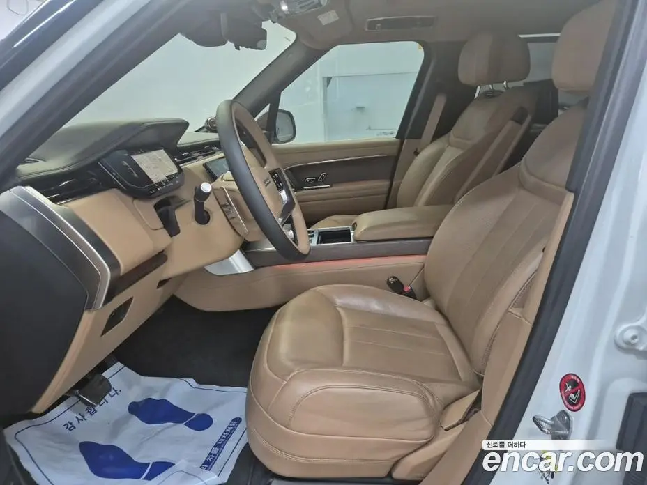 Land Rover Range Rover 2022 4.4 автомат (гидро), фото 11