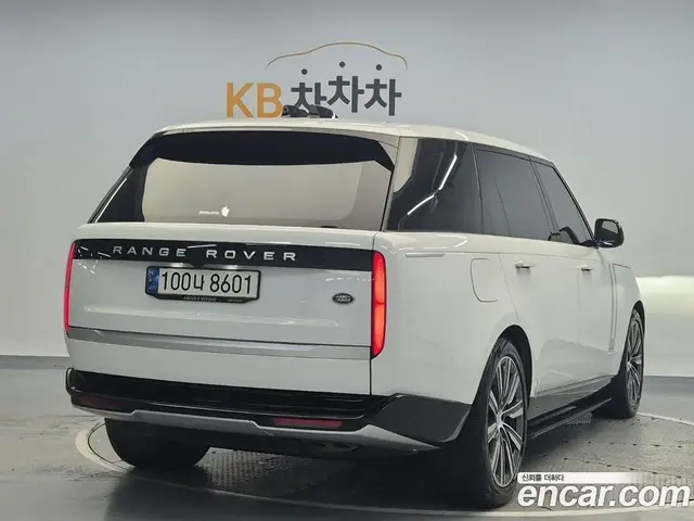 Land Rover Range Rover 2022 4.4 автомат (гидро), миниатюра 3