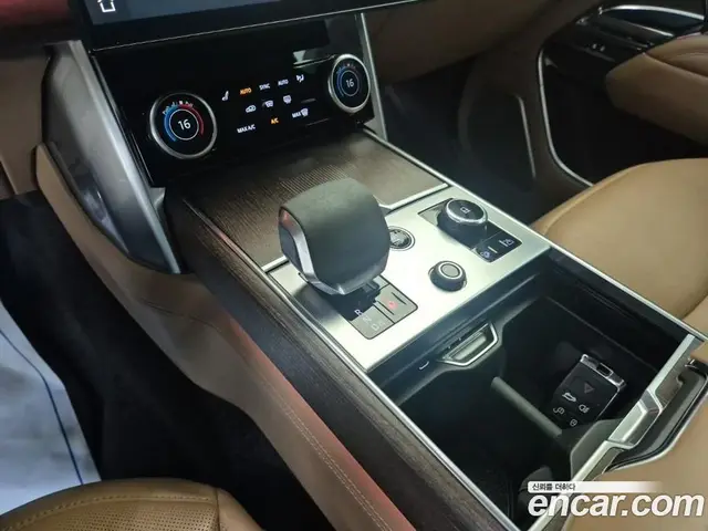 Land Rover Range Rover 2022 4.4 автомат (гидро), миниатюра 8