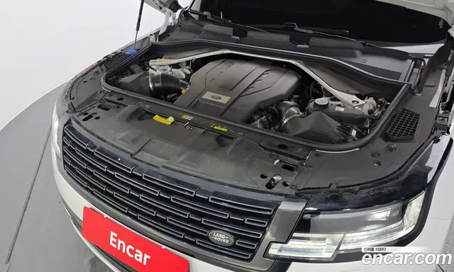 Land Rover Range Rover 2023 4.4 автомат (гидро), миниатюра 6