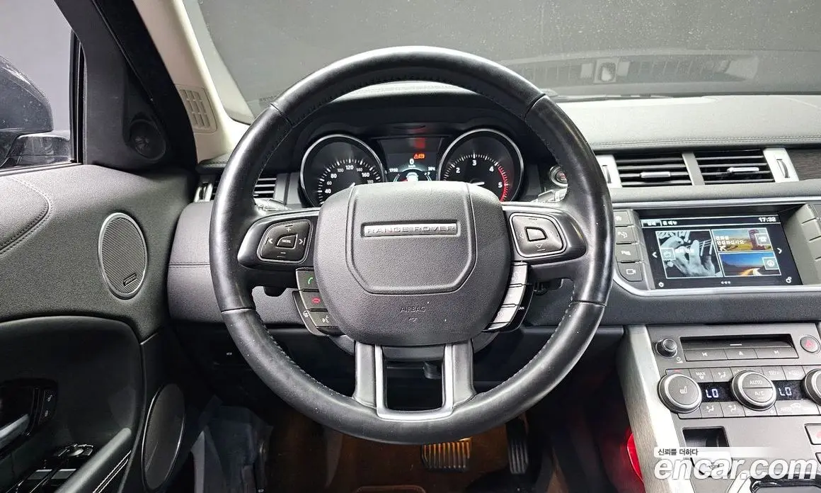 Land Rover Range Rover Evoque 2015 2.0 автомат (гидро), фото 12
